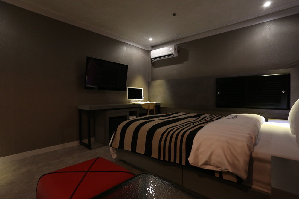 Ilsan Blanc Motel Goyang Luaran gambar